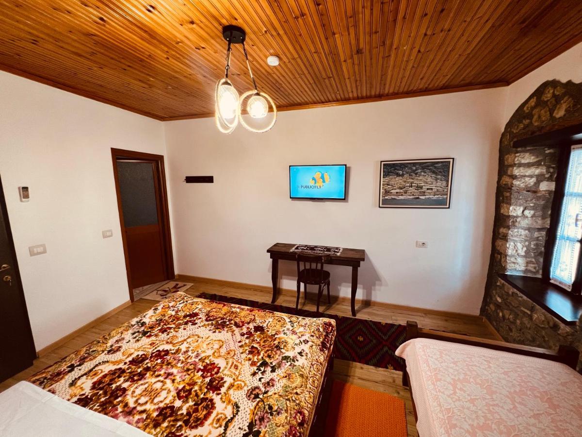 Kris Guesthouse Berat Zewnętrze zdjęcie