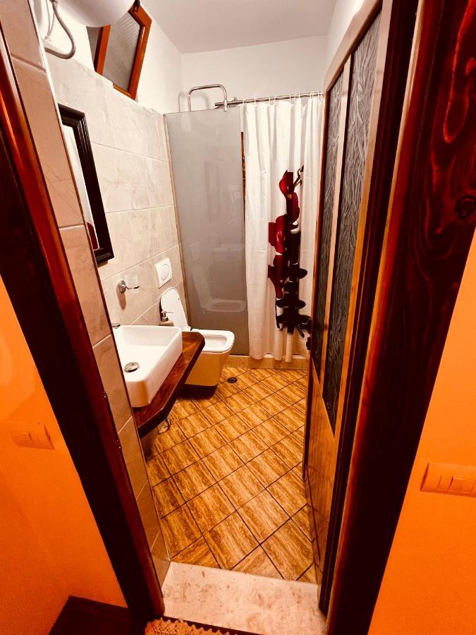 Kris Guesthouse Berat Zewnętrze zdjęcie