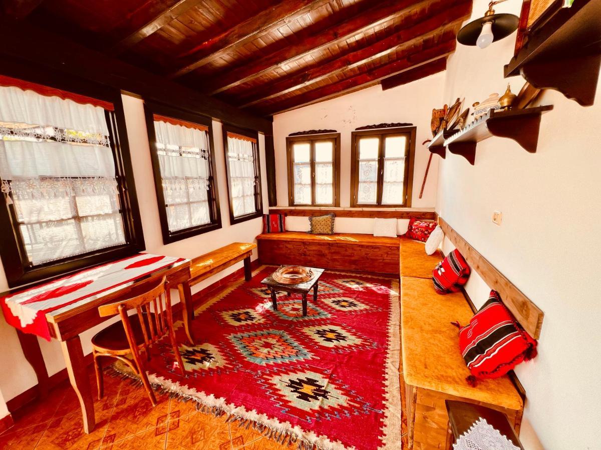 Kris Guesthouse Berat Zewnętrze zdjęcie