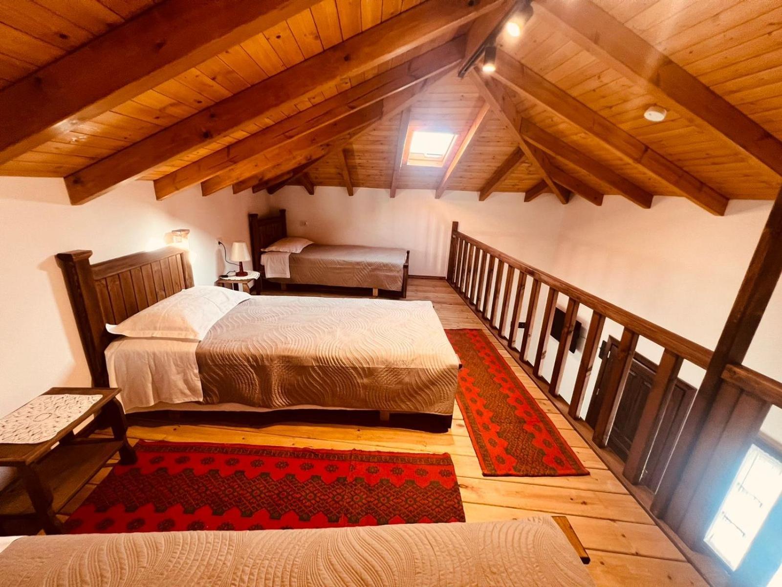 Kris Guesthouse Berat Zewnętrze zdjęcie